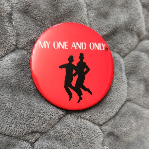 Buttons Assorted Colorful Pin Set - Picture 11 of 11